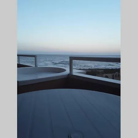 Primera Linea Playa, Vista Espectacular אל מדאנו